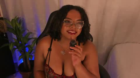 conielaurenth online show from May 4, 5:55 am