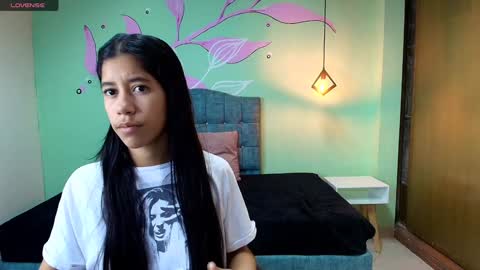 Snapshot of connie_bell chatting on February 1, 12:05 pm C O N N I E online show from February 1, 12:05 pm