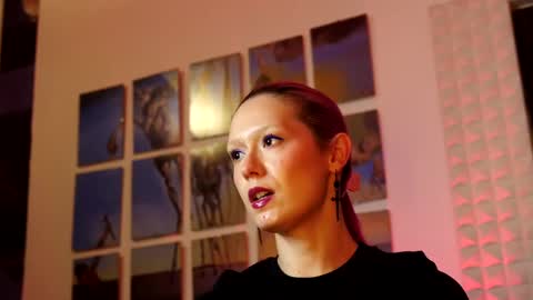 Ginger The Cringer online show from June 6, 1:39 pm