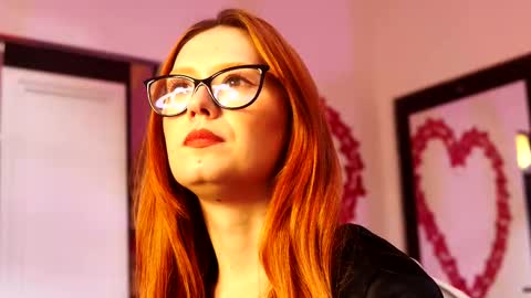 Snapshot of coolteacher chatting on October 8, 11:25 am Ginger The Cringer online show from October 8, 11:25 am