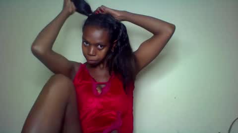 coquine_lara online show from April 21, 2:15 am