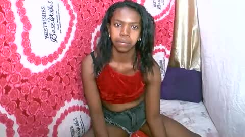 coquine_lara online show from June 4, 10:36 pm