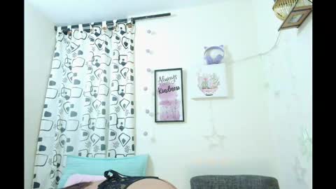 Snapshot of coral_davis chatting on December 30, 3:14 am Coral online show from December 30, 3:14 am