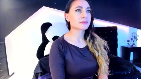 Snapshot of coral_gibson chatting on February 5, 12:17 pm Coral online show from February 5, 12:17 pm