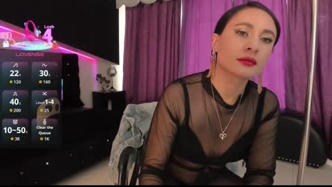 Coral  online show from December 20, 4:00 pm