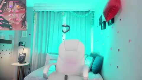 Snapshot of coralinericce_ chatting on March 9, 5:44 am Coral Stefani online show from March 9, 5:44 am