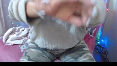 Snapshot of corinnahothotxxx chatting on February 23, 2:39 pm corinnahothotxxx online show from February 23, 2:39 pm