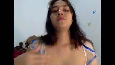 Snapshot of cottoncandygirl9898 chatting on January 2, 8:17 am Liz Gwyneth Charlota online show from January 2, 8:17 am