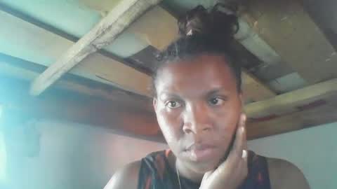 couleur_vanille online show from April 29, 5:54 am