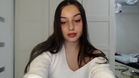 Courtney online show from October 28, 3:51 pm