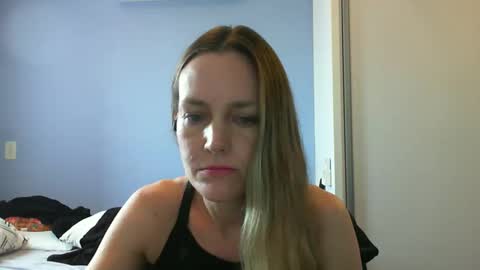 Anny online show from October 1, 11:59 am