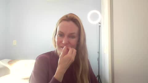 Anny online show from July 28, 5:24 pm