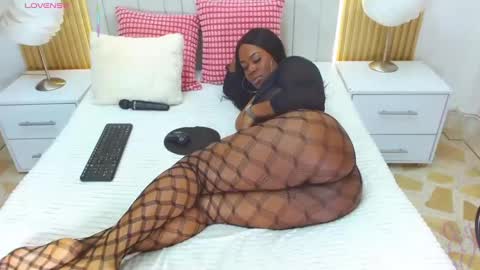 Snapshot of crazybigass chatting on September 9, 2:50 pm Sara online show from September 9, 2:50 pm