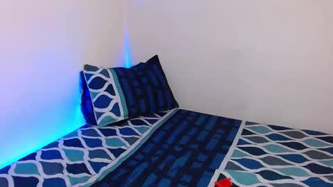 Mely online show from October 28, 3:56 am