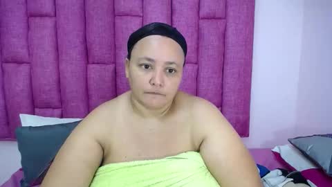 diosalinda online show from November 4, 2:49 am