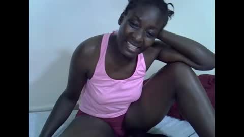 creamiepussyy online show from March 5, 6:15 pm