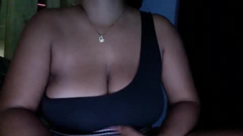 CreamyCocoBabe online show from April 1, 7:00 pm