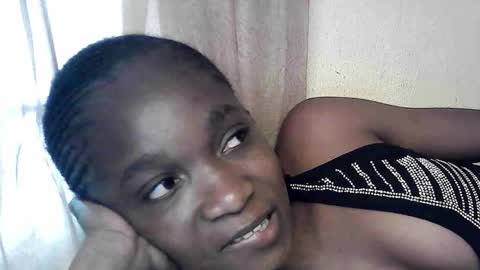 creamyxsugar online show from October 21, 10:41 am