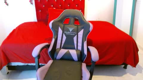 cristal1609 online show from March 17, 2:43 pm