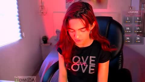 Snapshot of cristal__adams chatting on January 30, 12:27 pm cristal__adams online show from January 30, 12:27 pm