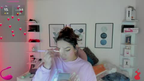 Snapshot of cristal__hot_1 chatting on January 27, 4:09 am Cristal online show from January 27, 4:09 am