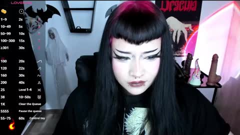 Cris online show from November 9, 9:55 pm