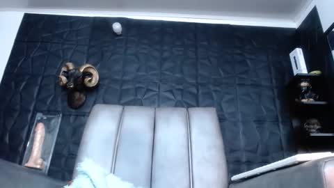 Snapshot of cristal_smith06 chatting on October 4, 11:38 am Hanna online show from October 4, 11:38 am