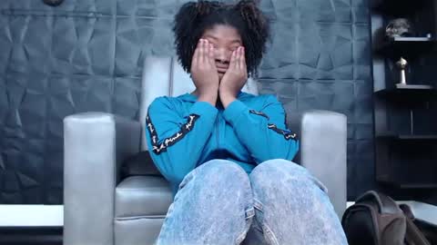 Snapshot of cristal_smith06 chatting on December 17, 6:35 am Hanna online show from December 17, 6:35 am