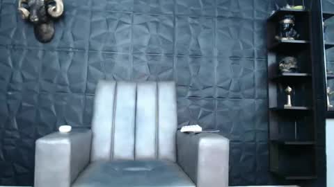 Snapshot of cristal_smith06 chatting on February 24, 8:25 am Hanna online show from February 24, 8:25 am