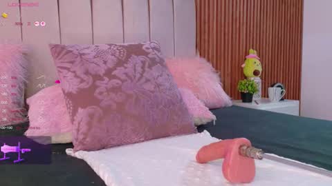 STEFANYIG cristalsubin online show from November 18, 12:17 pm