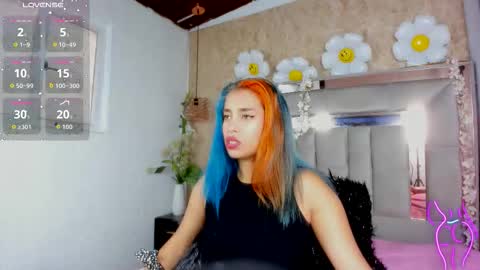   online show from November 17, 5:13 pm