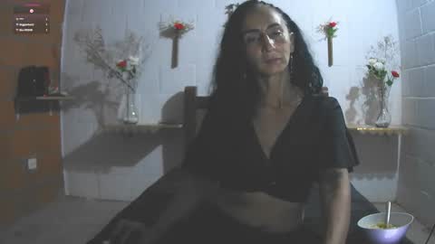  online show from May 1, 1:53 am