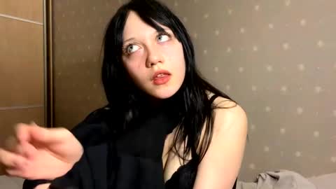 Niki online show from May 14, 7:30 pm