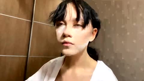 Niki online show from May 16, 8:52 pm
