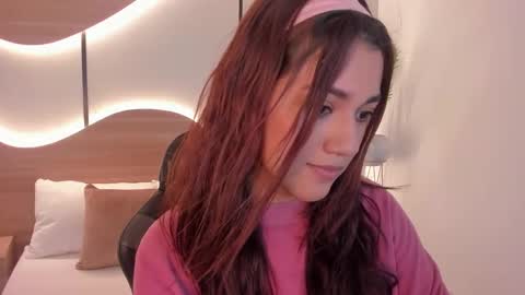 C R I S T I N online show from March 14, 9:05 pm