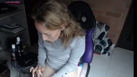 cristina online show from June 19, 5:49 pm