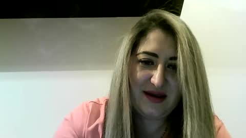 Snapshot of cristina20021991 chatting on December 29, 11:08 pm cristina20021991 online show from December 29, 11:08 pm
