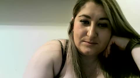 Snapshot of cristina20021991 chatting on January 6, 9:54 pm cristina20021991 online show from January 6, 9:54 pm