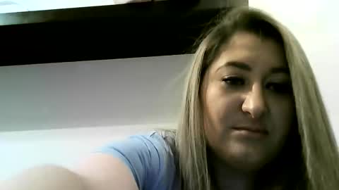 Snapshot of cristina20021991 chatting on January 5, 6:35 pm cristina20021991 online show from January 5, 6:35 pm