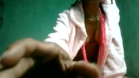 crushlove069 online show from July 2, 8:37 pm