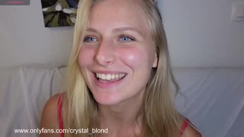 Snapshot of crystal_blond chatting on September 9, 10:20 pm Crystal online show from September 9, 10:20 pm