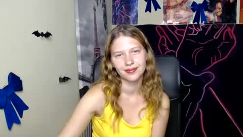 Stella online show from July 4, 6:48 pm