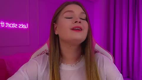 Crystal online show from February 3, 6:23 pm