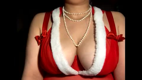 crystalyn777 online show from December 3, 2:08 pm