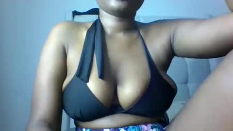 Snapshot of ctrl_cheeks chatting on October 7, 12:26 am ctrl_cheeks online show from October 7, 12:26 am