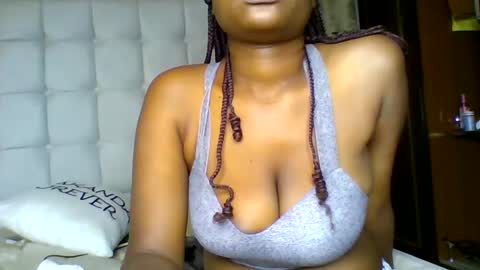 Snapshot of ctrl_cheeks chatting on February 9, 10:11 pm ctrl_cheeks online show from February 9, 10:11 pm