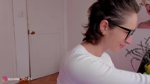 Leonela online show from February 26, 3:00 pm