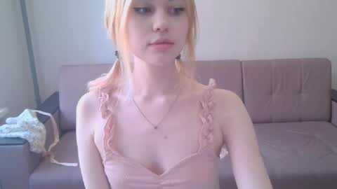 Misa. online show from May 7, 7:45 am