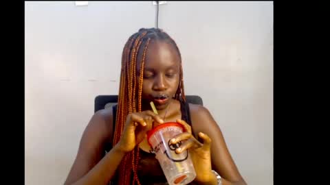 sophie online show from June 15, 6:57 am