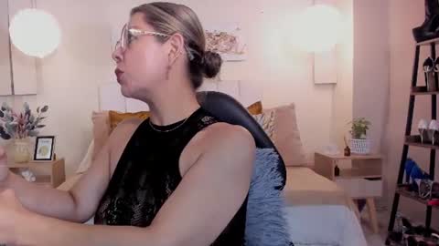 Cumming Loving online show from July 21, 9:04 pm